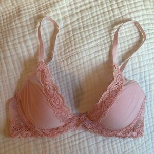 NWOT Natori Feathers Bra 32B